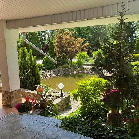 Zoloti Vorota Lalovo