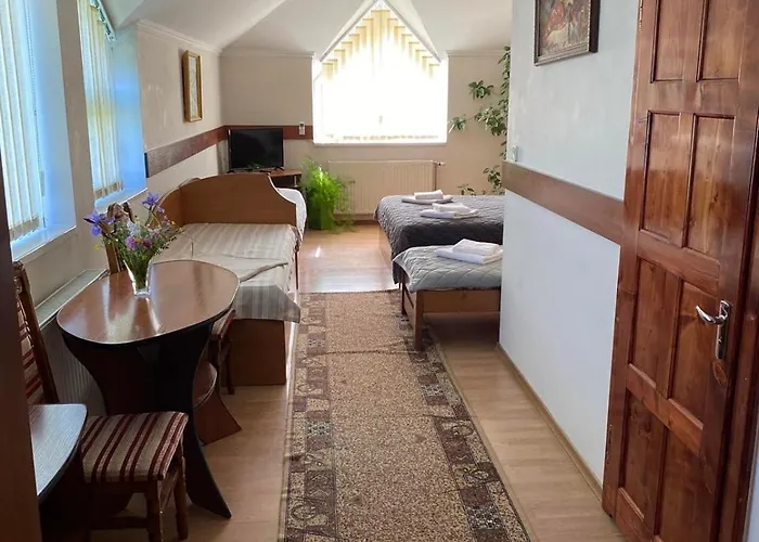 Otel Zoloti Vorota Lalovo
