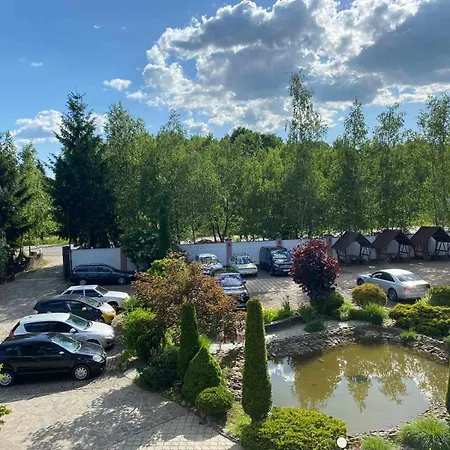 Otel Zoloti Vorota Lalovo
